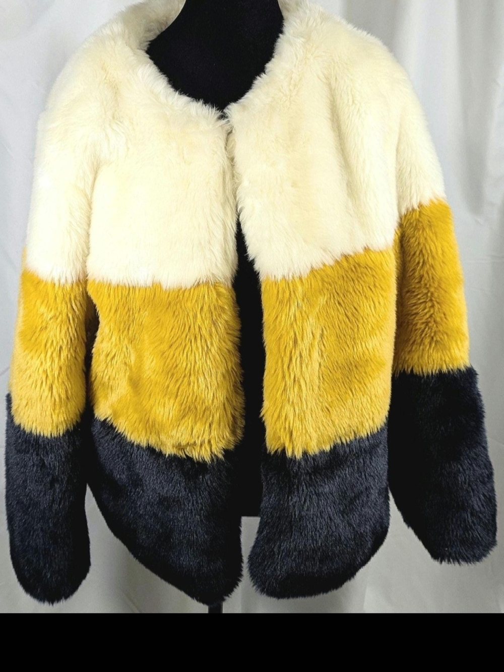 Soprano Navy Jacket with Cream Faux Fur Collar